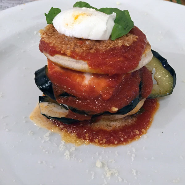 Parmigiana di melanzane rivisitata: la ricetta | Pomodoro Petti