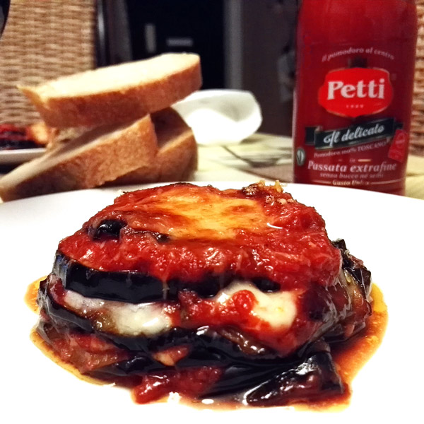 Parmigiana monoporzione con provola affumicata: la ricetta | Pomodoro Petti